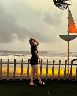 Chandni Sharma feet photo 1