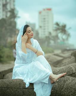 Chandni Sharma feet photo 10