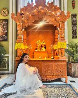 Chandni Sharma feet photo 3