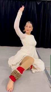 Chandni Sharma feet photo 11