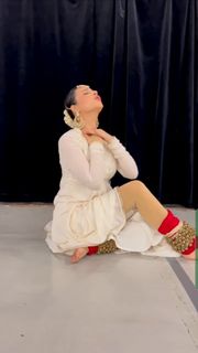 Chandni Sharma feet photo 9