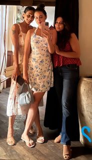 Chandni Sharma feet photo 11