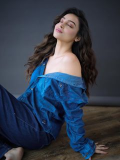 Chandni Sharma feet photo 18