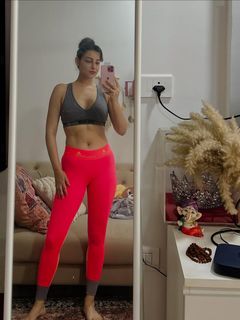 Chandni Sharma feet photo 8