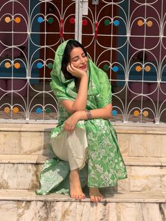 Chandni Sharma feet photo 14