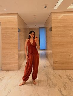 Chandni Sharma feet photo 9