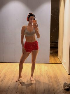 Chandni Sharma feet photo 7