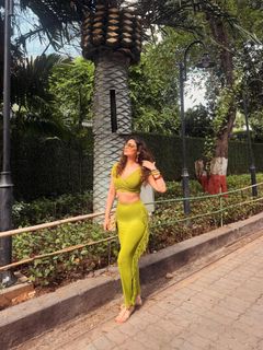 Chandni Sharma feet photo 4