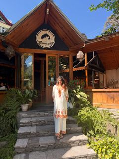 Chandni Sharma feet photo 9