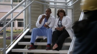 Chandra Wilson feet photo 3