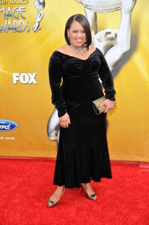 Chandra Wilson feet photo 9