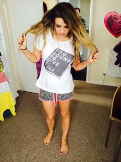 Chanel Cresswell feet photo 2