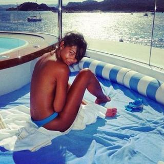 Chanel Iman feet photo thumbnail