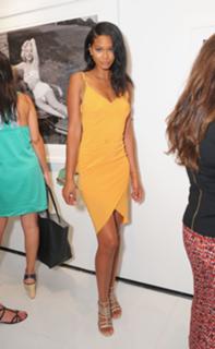 Chanel Iman feet photo thumbnail
