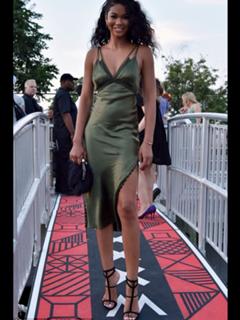 Chanel Iman feet photo thumbnail