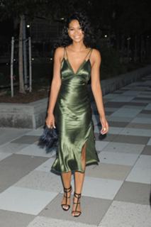 Chanel Iman feet photo thumbnail