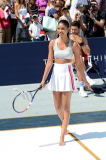 Chanel Iman feet photo thumbnail