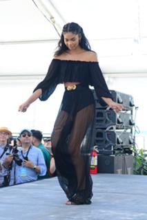 Chanel Iman feet photo thumbnail