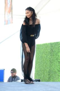 Chanel Iman feet photo thumbnail