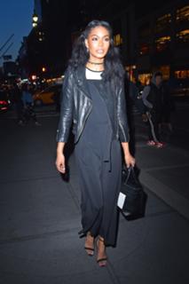Chanel Iman feet photo thumbnail