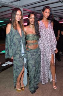 Chanel Iman feet photo thumbnail