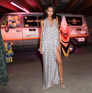 Chanel Iman feet photo thumbnail