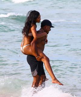 Chanel Iman feet photo thumbnail