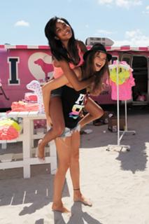 Chanel Iman feet photo thumbnail