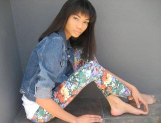 Chanel Iman feet photo thumbnail