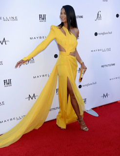 Chanel Iman feet photo thumbnail