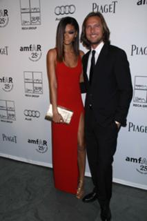 Chanel Iman feet photo thumbnail