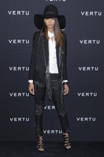 Chanel Iman feet photo thumbnail