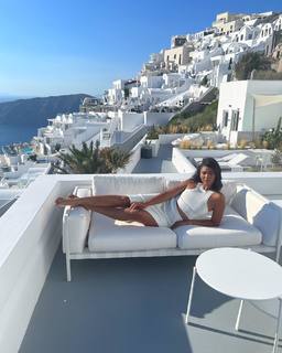 Chanel Iman feet photo thumbnail