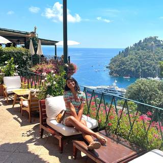 Chanel Iman feet photo thumbnail