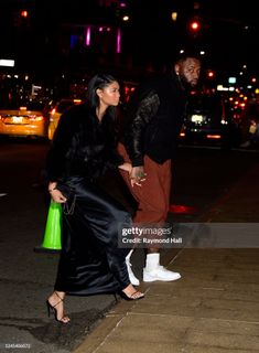 Chanel Iman feet photo thumbnail