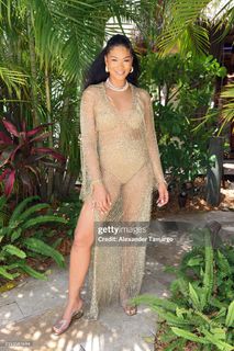 Chanel Iman feet photo thumbnail