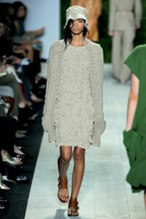 Chanel Iman feet photo thumbnail