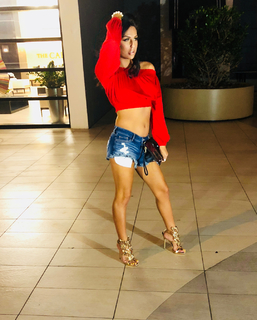 Chanel Santini feet photo thumbnail