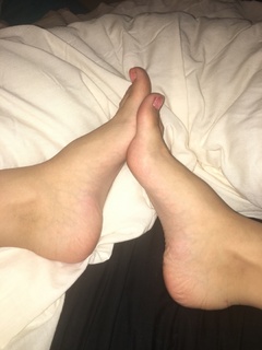 Chanel Santini feet photo thumbnail