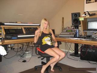 Chanel West Coast feet photo thumbnail