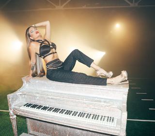 Chanel West Coast feet photo thumbnail