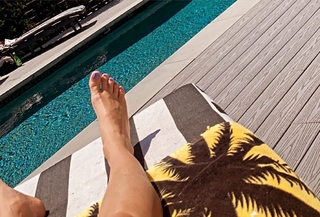 Chanel West Coast feet photo thumbnail