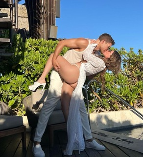 Chanel West Coast feet photo thumbnail
