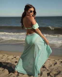 Chanel West Coast feet photo thumbnail