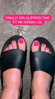 Chanel West Coast feet photo thumbnail