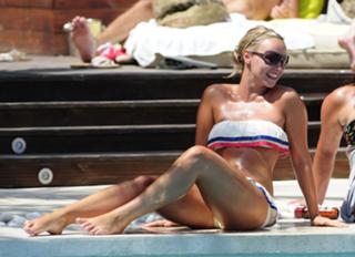 Chanelle Hayes feet photo 1