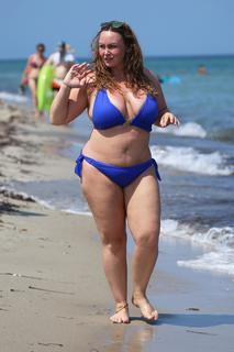 Chanelle Hayes feet photo 3