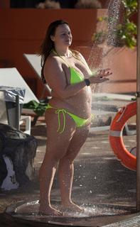 Chanelle Hayes feet photo 6