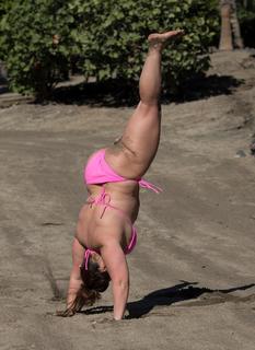 Chanelle Hayes feet photo 1