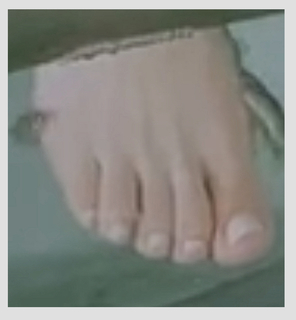 Chantal Baudaux feet photo 8